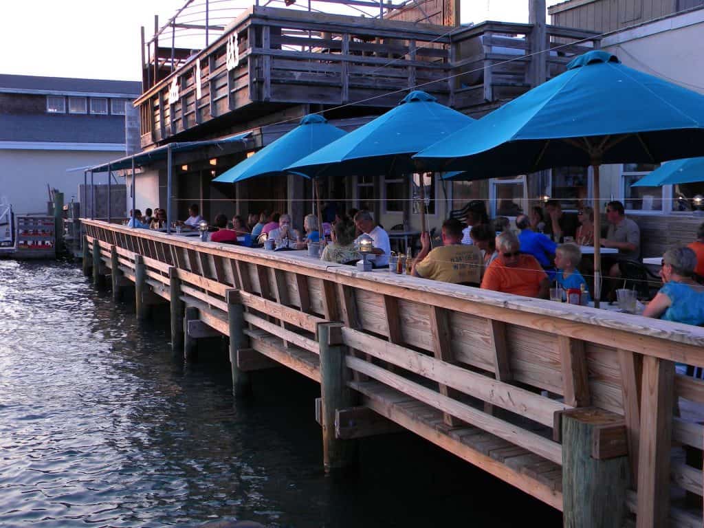 Finz Bar & Grill in Beaufort